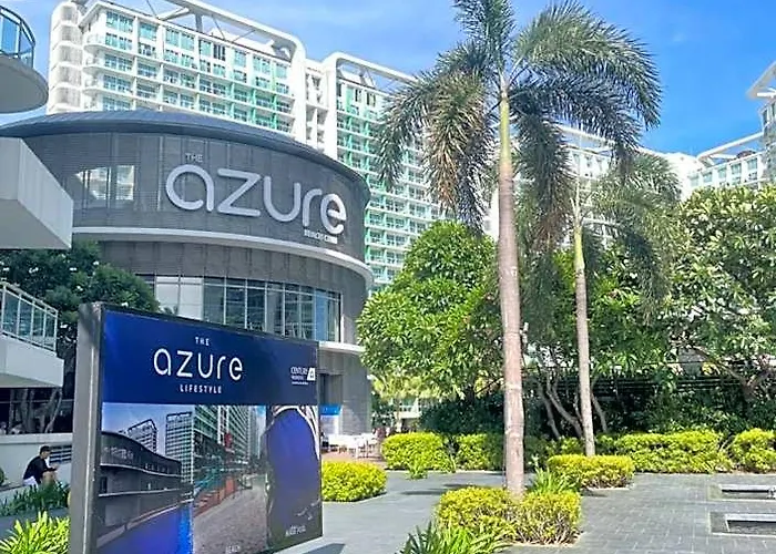 Cozy Azure Staycation Hotel *